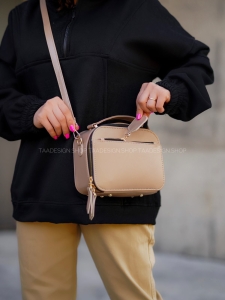 کیف دوشی دخترانه شیک با قیمت مناسب مدل آوینا رنگ نسکافه ای برند تادیزاین