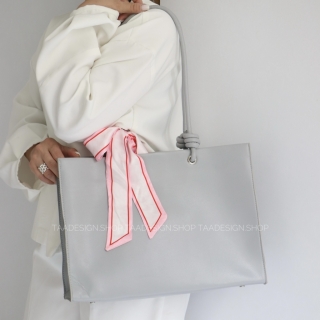 کیف زنانه بزرگ مدل فیونا