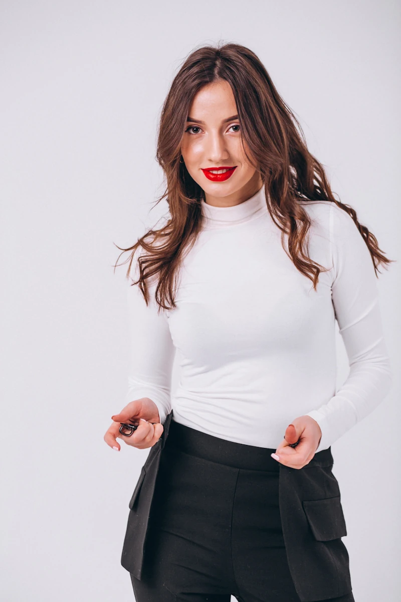 ترکیب و سیاه و سفید برای خانم های با رنگ پوست سفید