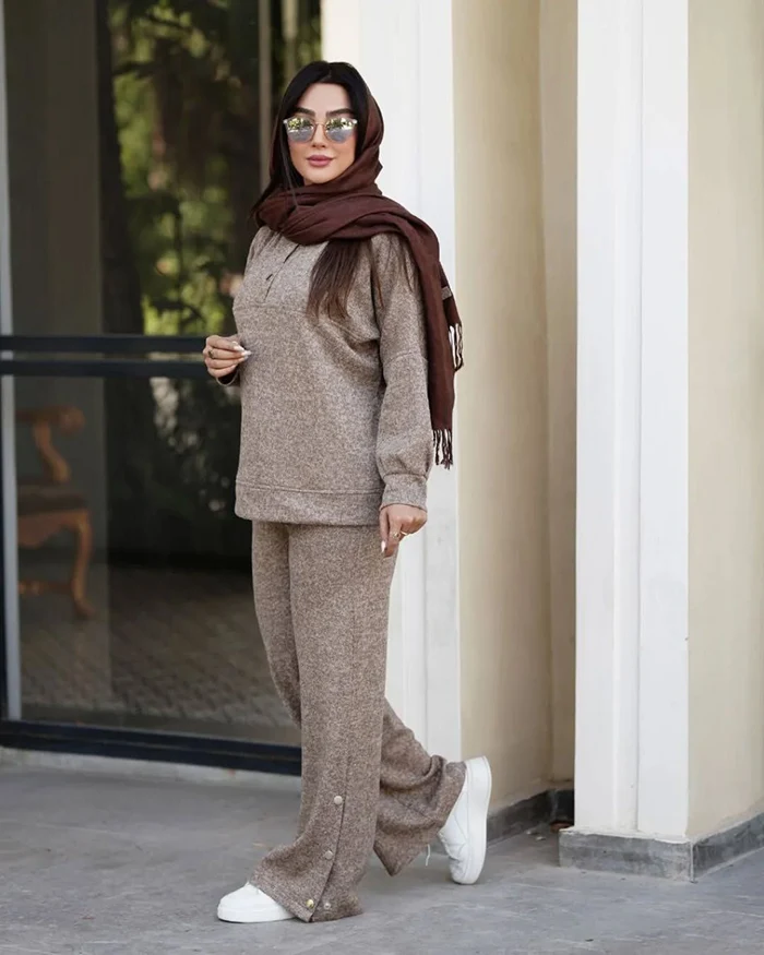 استایل بارانی زنانه با هودی