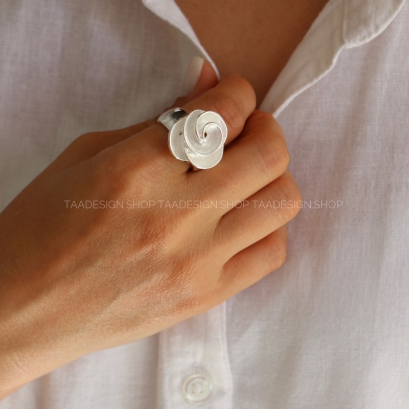 انگشتر زنانه میناکاری مدلRi4009