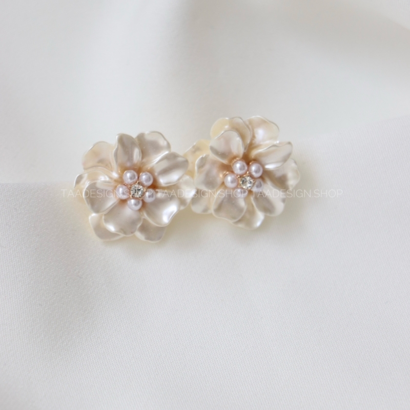 گوشواره طرح صدفی مدلEa9014