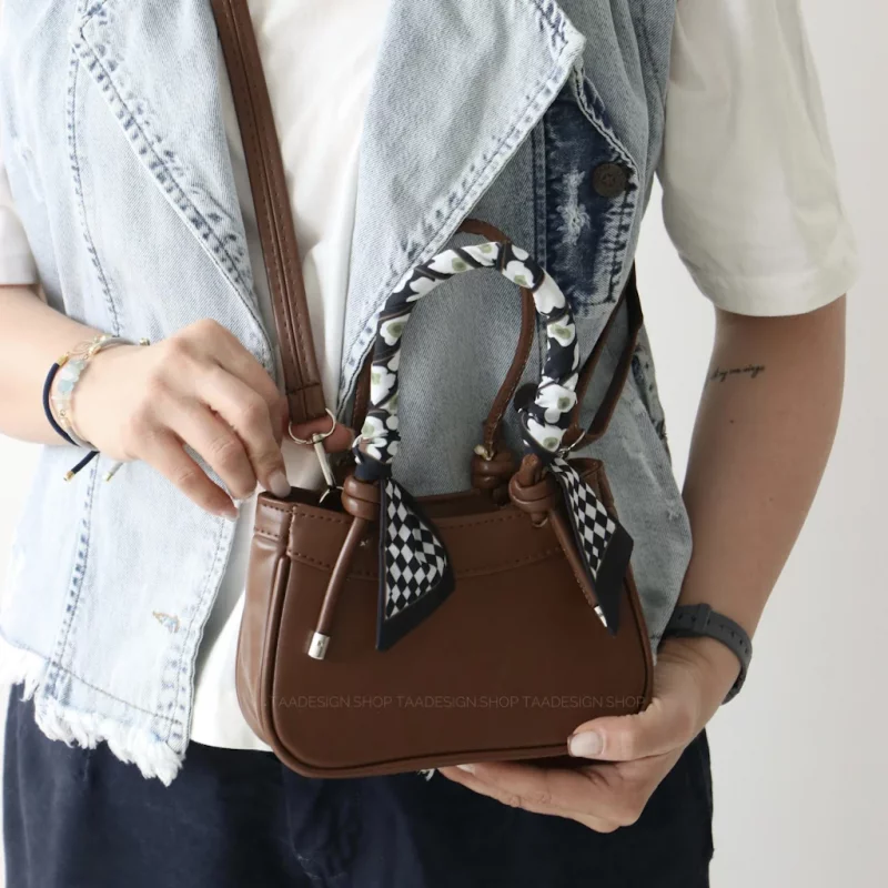 کیف زنانه دوشی مدل آروشا