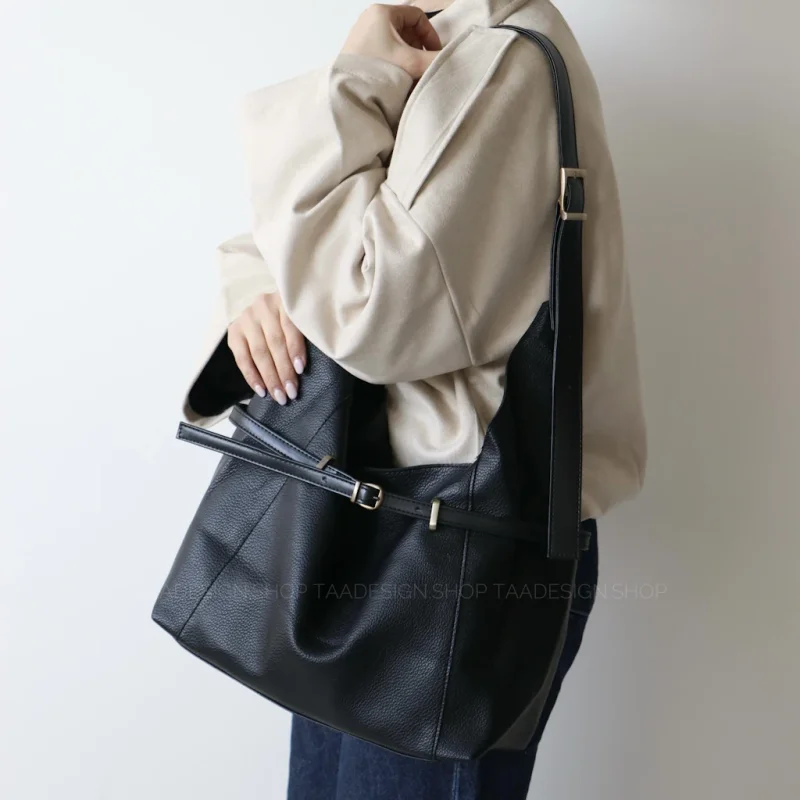 کیف زنانه بزرگ مدل نهیرا