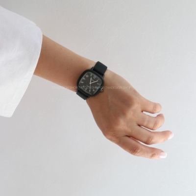 ساعت مچی بند سیلیکونی برند wa 2014 colomi