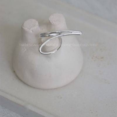 انگشتر زنانه طرح امضا مدلRi4021