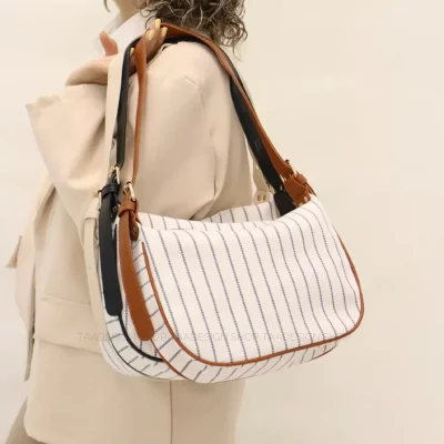 کیف زنانه دوشی  مدل دیلا