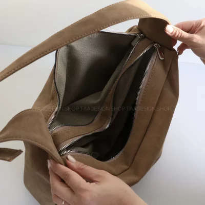 کیف زنانه بزرگ مدل رایلی جیر