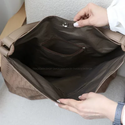 کیف زنانه بزرگ مدل هلنا