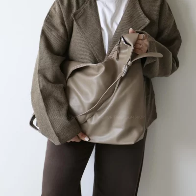 کیف زنانه بزرگ مدل آیلانا