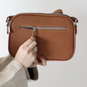 کیف زنانه دوشی مدل ماگریتا