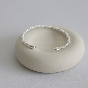 بنگل زنانه مدلBb8023