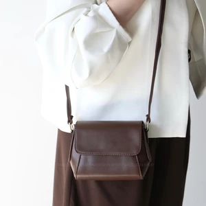 کیف زنانه دوشی مدل نورا