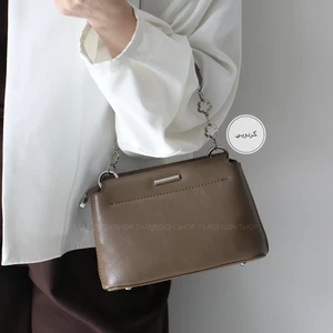 کیف زنانه دوشی مدل ویولا