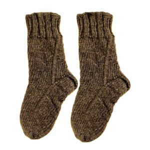 جوراب پشمی خودرنگ قهوه ای