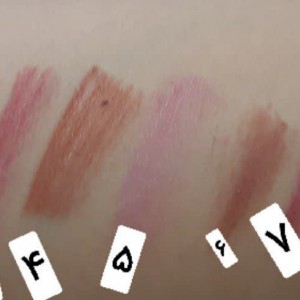 رژ لب رولی طهور