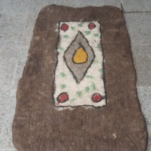 زیرانداز نمدی مستطیل (حدود 1 در ۲  متر)