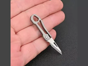 چاقو آنباکسینگ تاشو تیتانیومی قابل آویز از دسته کلید mini knife sharp carry-on keychain pendant unboxing