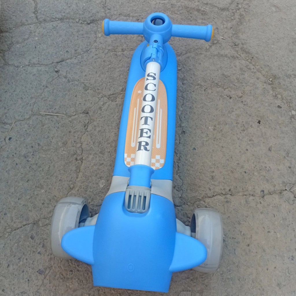 اسکوتر کودک تاشو پسرانه کد 2125 رنگ آبی