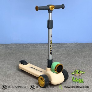 اسکوتر چراغدار کودک تاشو رنگ کرم-سبز کد 2006