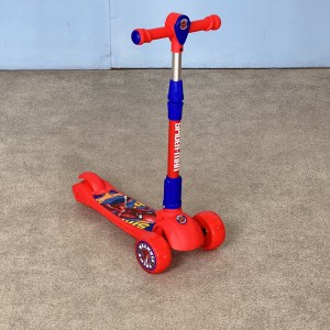 اسکوتر کودک کد 2122 مدل اسپایدر من