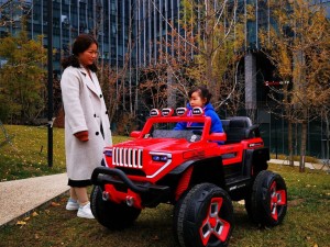 خرید ماشین شارژی برای بچه