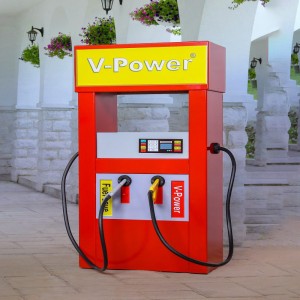 پمپ بنزین چوبی