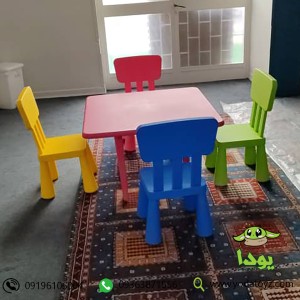 میز مربع بزرگ کودک رامو با پایه های تاشو