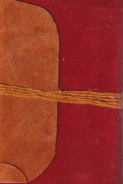 کتاب تقویم ‌خانومچه چرم  1404