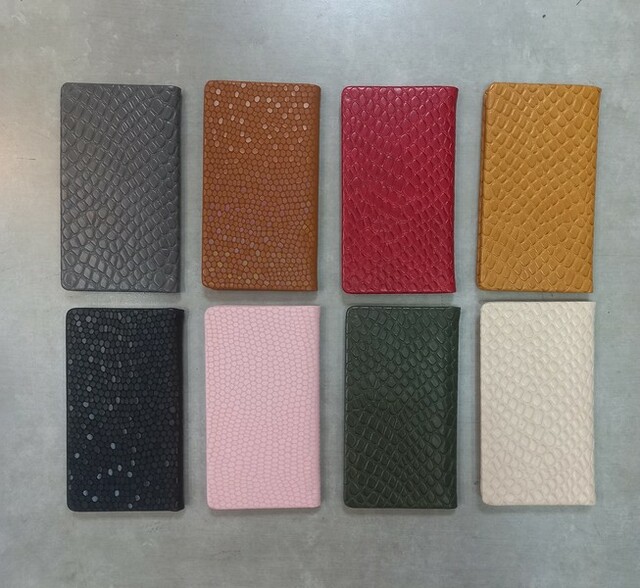 کتاب تقویم پالتویی 1404