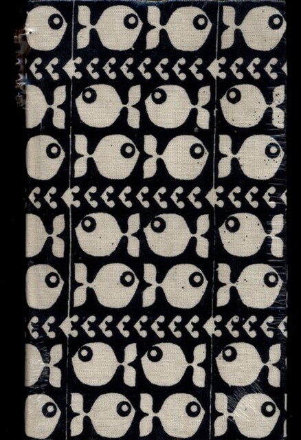 کتاب تقویم پالتویی 1404 آفریقا