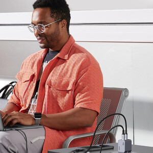 شارژر دیواری اصلی فست شارژ دو پورت تایپ سی 45 وات یوگرین