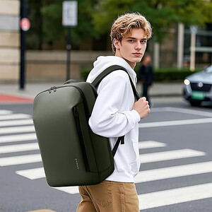 خرید کوله دانشجویی  15.6 اینچ ضد آب بنج