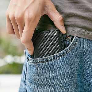 جاکارتی و کیف پول مردانه