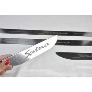 پارکابی شیشه ای خودرو مناسب ساینا