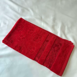 حوله ابریشم فاضل مدل گلبرگ سایز40*80 سانتی متر