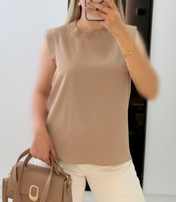تاپ یقه گرد پلیسه