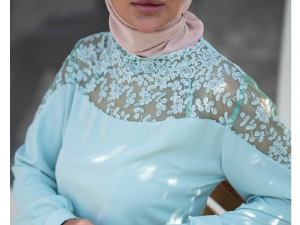 جدیدترین انواع شومیز زنانه شیک و جذاب و مزایای خرید آنها