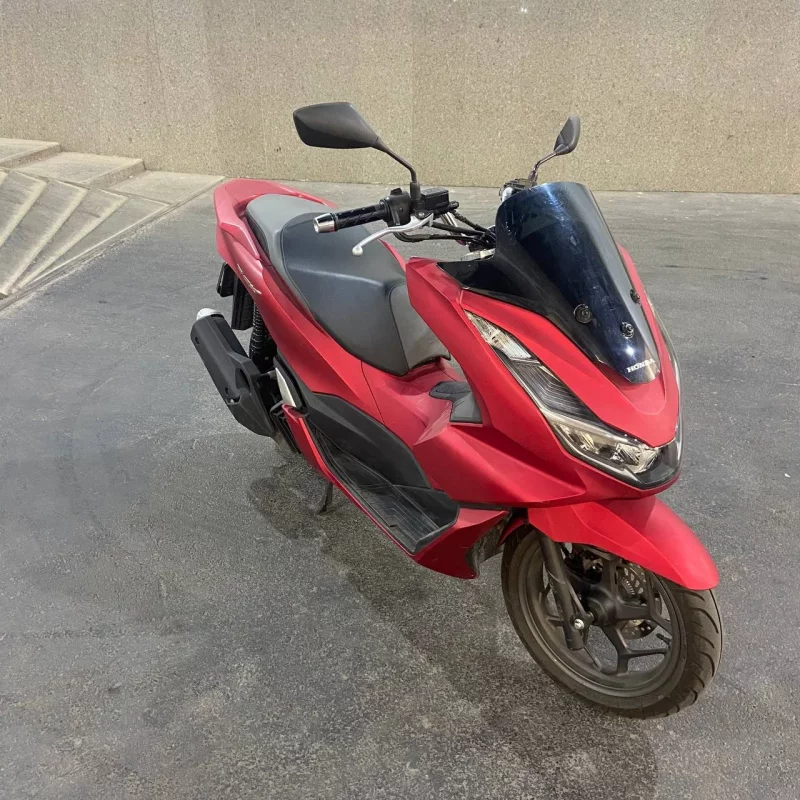 موتور سیکلت هوندا پی سی ایکس ۱۶۰  با ABS مدل ۱۴۰۲ قرمز (کارکرده)