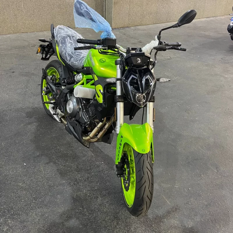 موتور سیکلت بنلی ۳۰۰ دو سیلندر مدل ۱۴۰۳ نو