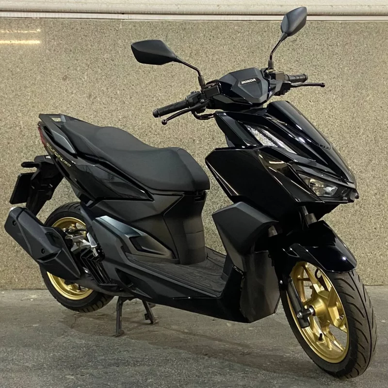 موتور سیکلت هوندا کلیک ۱۶۰ مشکی براق (کارکرده)
