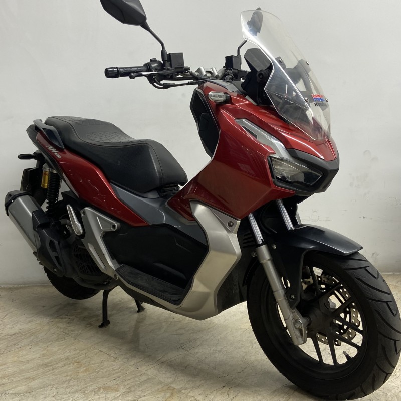 موتور سیکلت هوندا ADV 150 مدل ۱۴۰۰ (کارکرده)