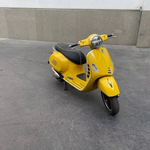 موتور سیکلت وسپا مدل GTS زرد (کارکرده)