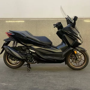 موتور سیکلت هوندا فورزا ۳۵۰ مشکی(در حد نو)