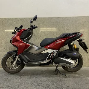 موتور سیکلت هوندا ADV 160 مدل ۱۴۰۲ (کارکرده)