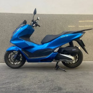 موتور سیکلت کیو جی اس آر کی ۲۵۰ دو سیلندر مدل ۱۴۰۲(در حد صفر)