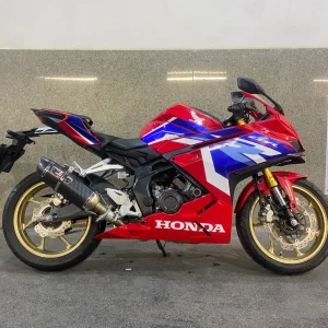 موتور سیکلت هوندا CBR250 RR فول مدل 1402