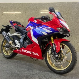 موتور سیکلت هوندا CBR250 RR فول مدل 1402