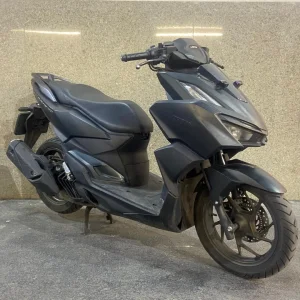 موتور سیکلت هوندا واریو ۱۶۰ مدل 1402 (کارکرده)