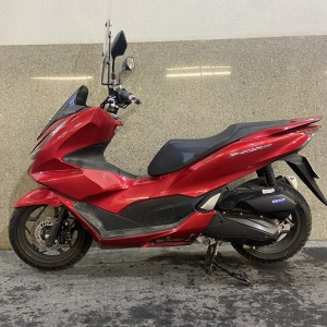 موتور سیکلت هوندا PCX ۱۶۰ فیس قدیم مدل 1402